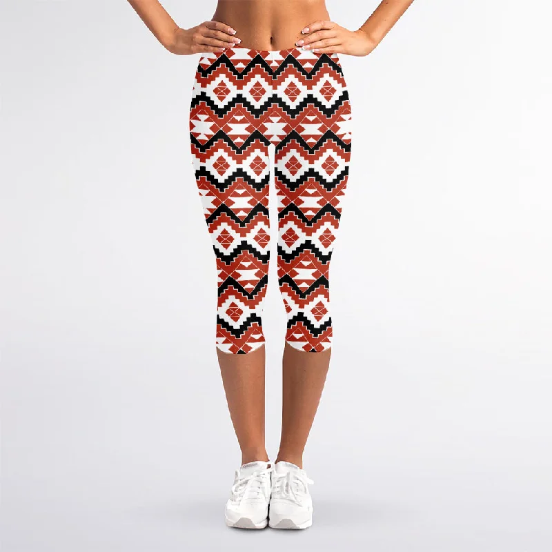 Native American Indian Pattern Print Women's Capri Leggings Comfortable Ribbed Waistband Leggings