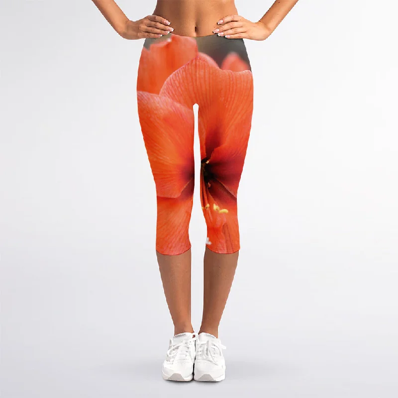 Orange Amaryllis Print Women's Capri Leggings Fashionable Printed Legging Pants